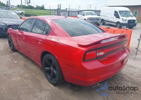 2013 Dodge Charger Sxt z USA, uszkodzony, nr VIN 2C3CDXHG2DH537339